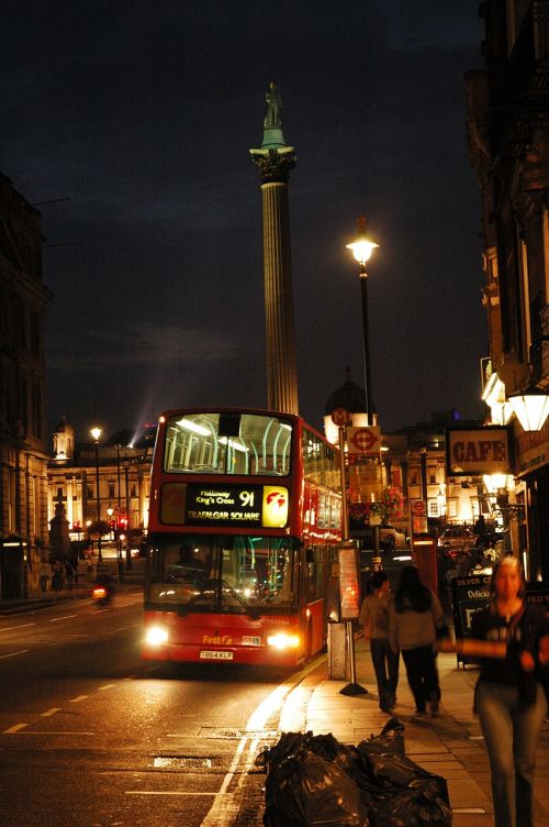 london bus night