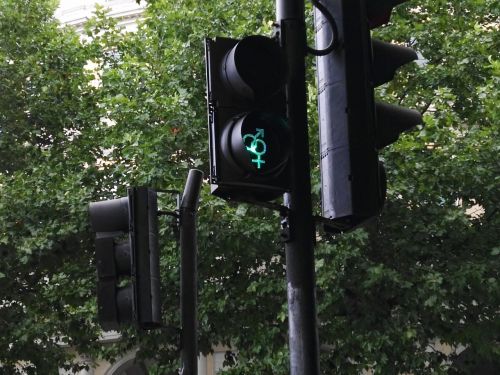 london signalling pedestrians