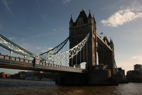 london tower bridge the river thames