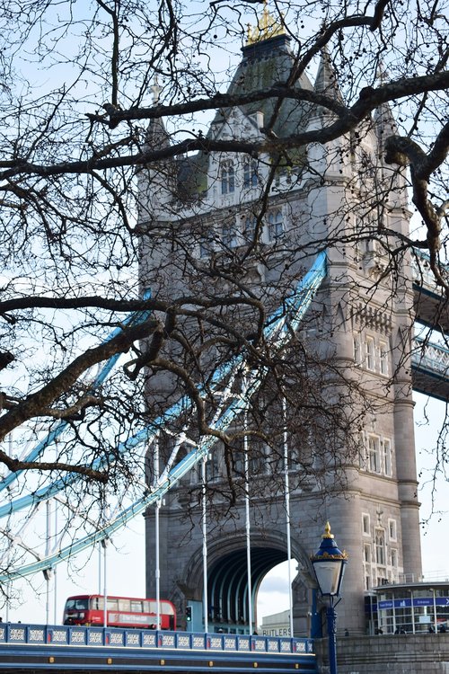 london  tower bridge  bus