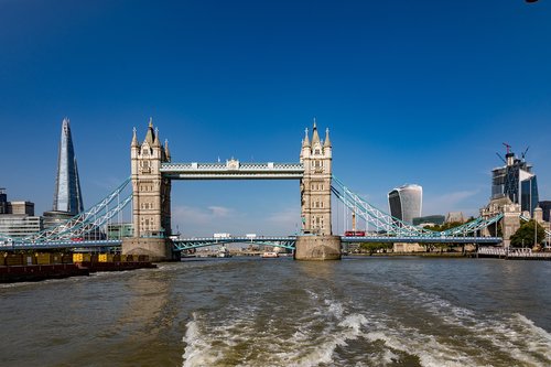 london  river thames  england