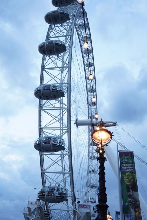 london eye big wheel wheel