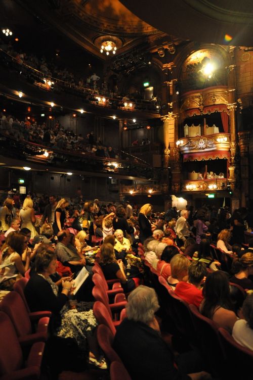 london palladium theater audience