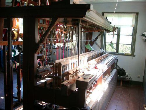 loom weave substances produce