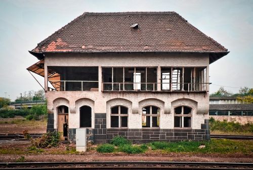 lost places railway station door