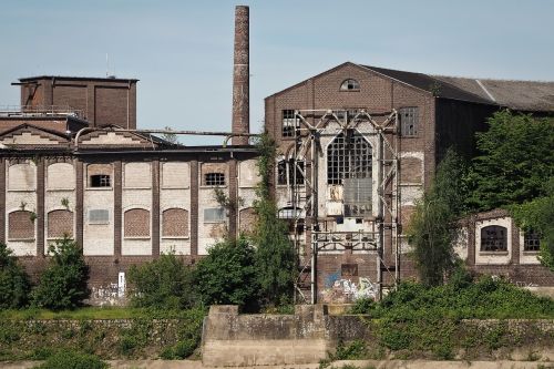 lost places factory break up
