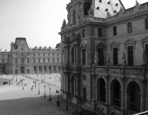 louvre paris black and white