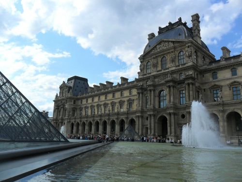 louvre paris france