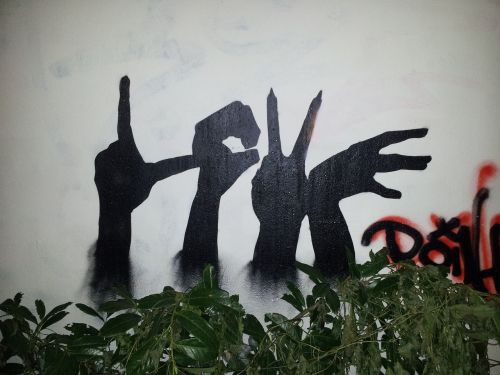 love graffiti wall