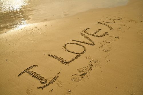 love i love you sand