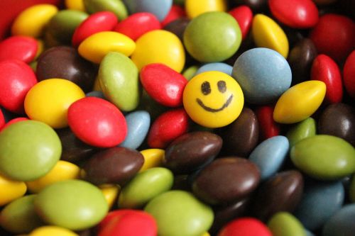 lucky charm smiley smarties