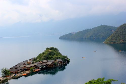 lugu lake 泸沽湖 chinese lake