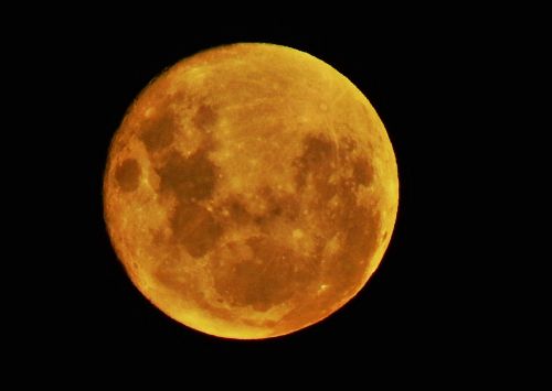 luna red sky full moon