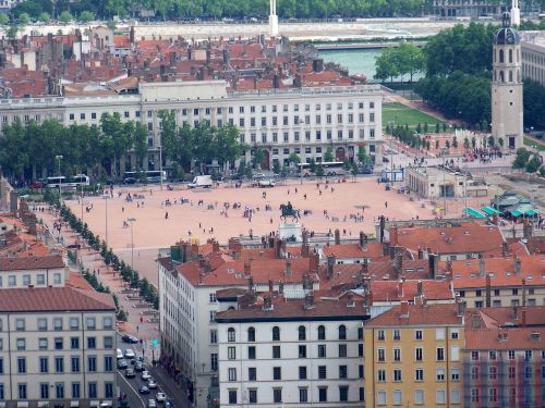 lyon bellecour place bellecour