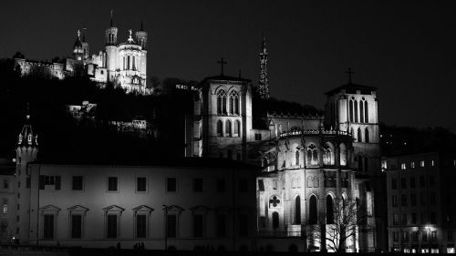 lyon lights night