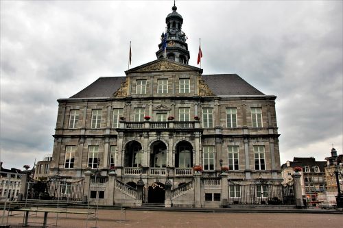maastricht city hall holland
