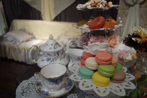 macaroons tea tea set