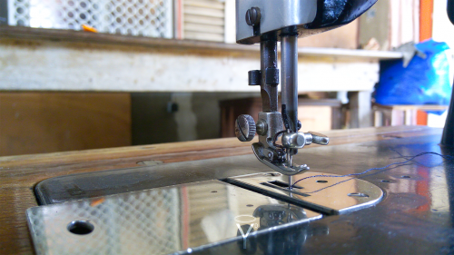 machine sewing mechanism needle
