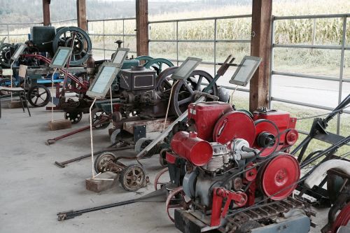 machinery display harvesting