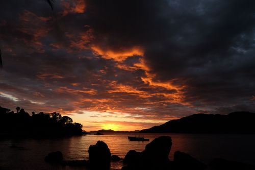 madagascar sunset nosy comba