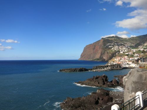 madeira cliff sea