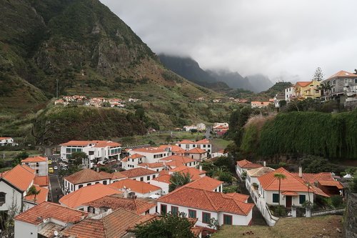 madeira  town  architecture