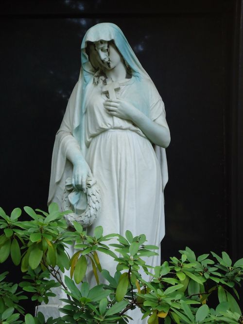 madonna cemetery tombstone