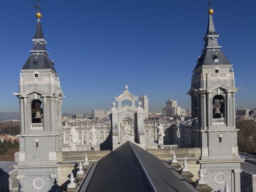 madrid royal palace almudena cathedral