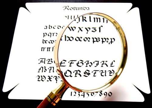 magnifying glass calligraphy larger view
