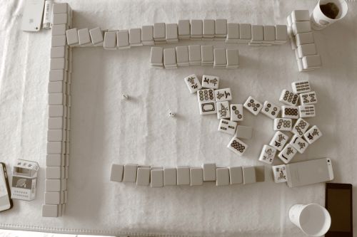 mahjong san queyi black and white