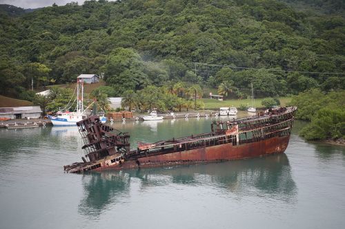 mahogany bay roatan