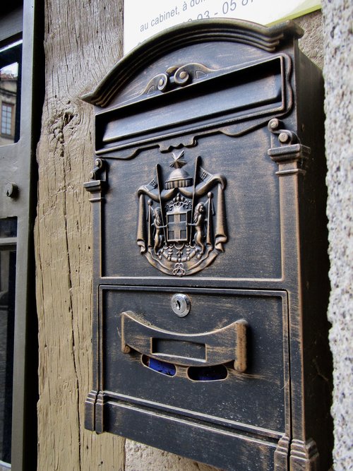 mailbox  decoration  metal