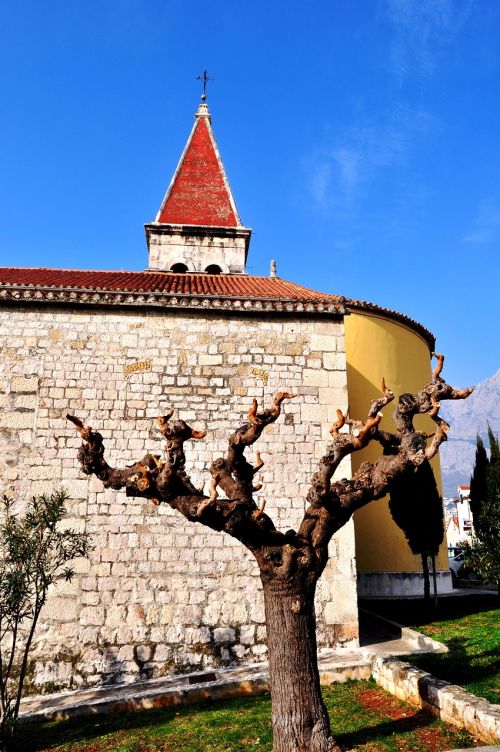 makarska croatia church