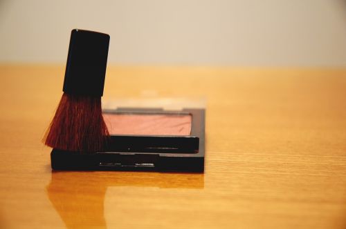 make-up brush woman