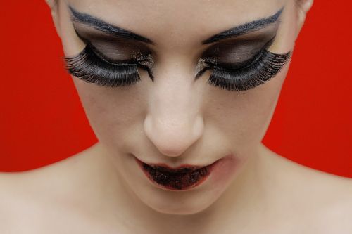 make-up model eyelash