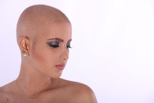makeup chemotherapy woman