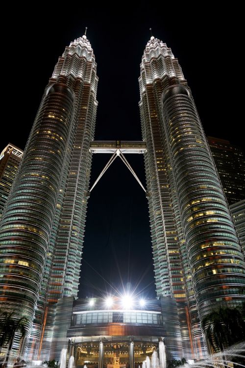 malaysia skyscraper building