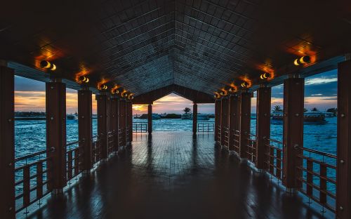 maldives pier dock