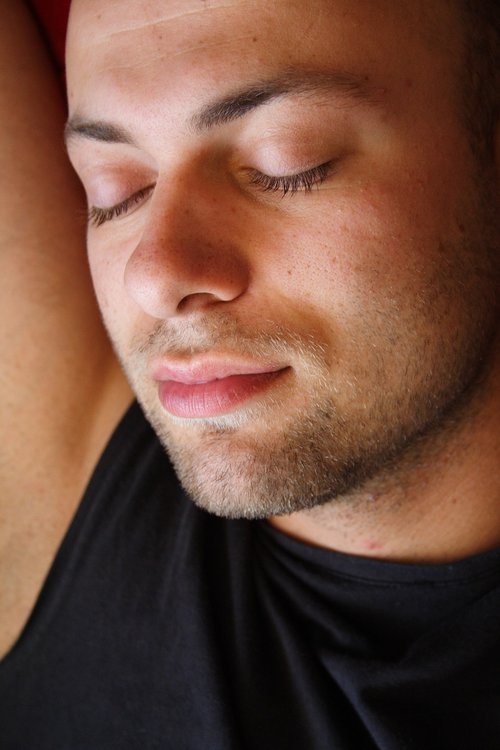 male  sleep  model