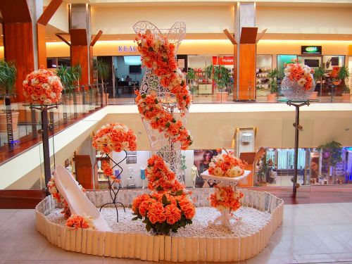 mall floral arrangement flowers