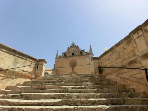 mallorca church architecture