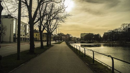 malmöstad eftermiddagsfoto malmökanal