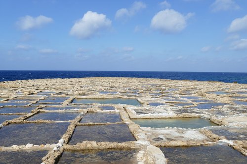 malta  zoutveld  landscape
