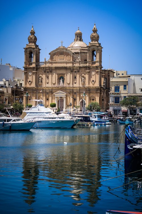 malta  sea  boat