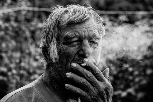 man  cigarette  smoking