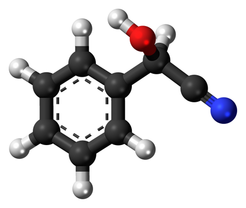 mandelonitrile molecule cyanohydrin