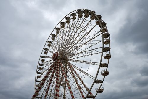 manege ferris wheel height