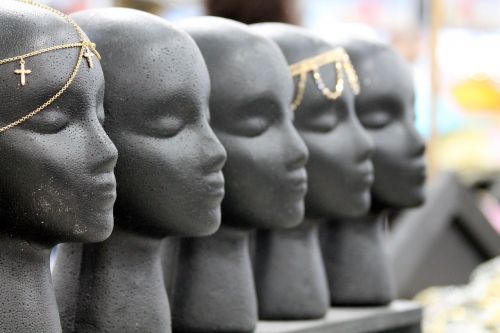 mannequin face store