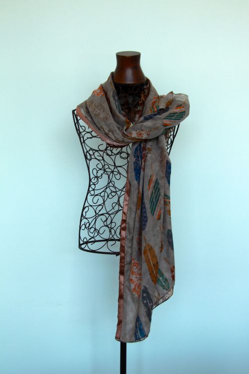 mannequin fashion scarf