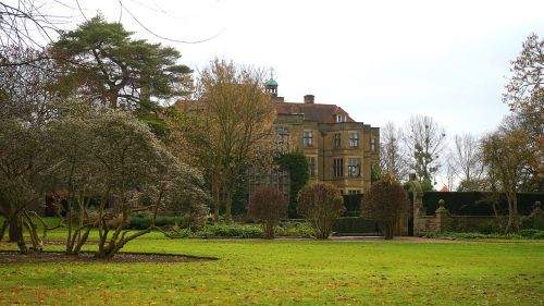 manor house building